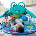 KIDS II BABY EINSTEIN PODLOGA ZA IGRU NEPTUNE UNDER THE SEA 11753 - Slika 2