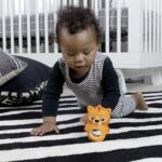KIDS II BABY EINSTEIN GLODALICA WOBBLE TIGER 3-36M - Slika 7