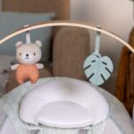 KIDS II INGENUITY LJULJASKA - COZY SPOT™ SWING ‘N GO 0-9M - Slika 4